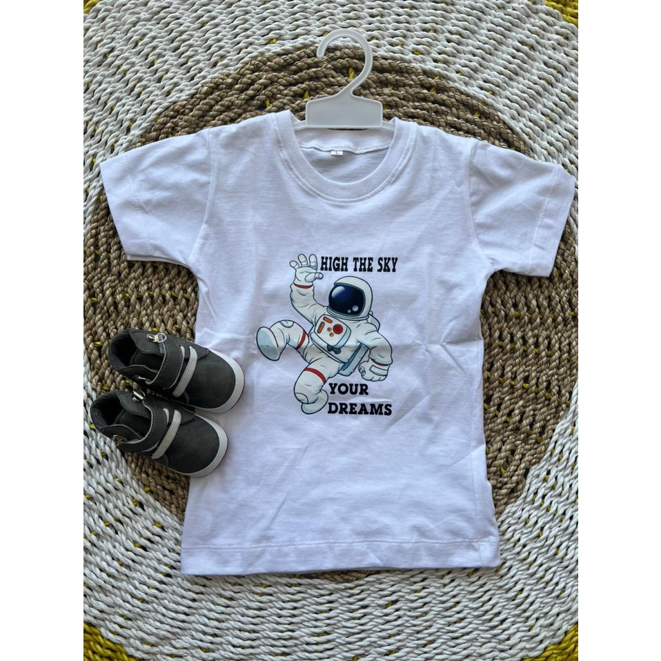 Kaos Anak Motif Luar Angkasa