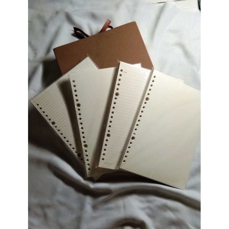 

Loose Leaf A5 Bookpaper (Cream Paper) Murah Isi binder