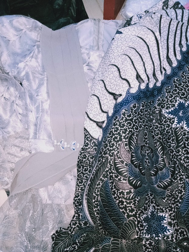 Ada Anak - 5 Warna - Batik Kebaya Couple Gheya Brukat Tulle Mix Ceruti