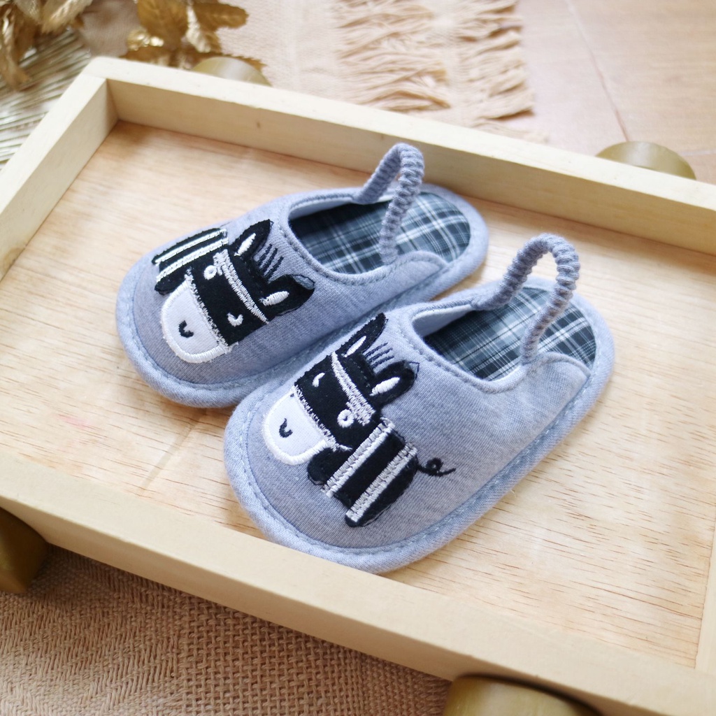 LIU01 Sepatu Bayi Anak anti slip/Baby Prewalker Shoes Belajar Jalan Bayi Pergi Jalan Fashion Casual