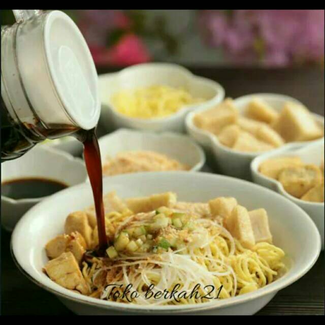 

Pempek Palembang,terasa tenggirinya