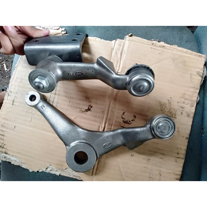 ball crank idle idler arm kanan kiri L300 Mitsubishi JAPAN 555 Part