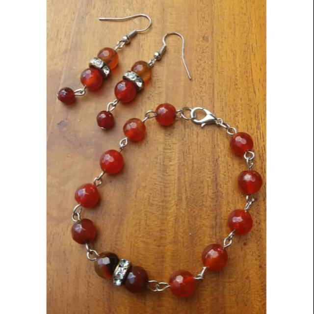 gelang batu alam dan anting agate merah