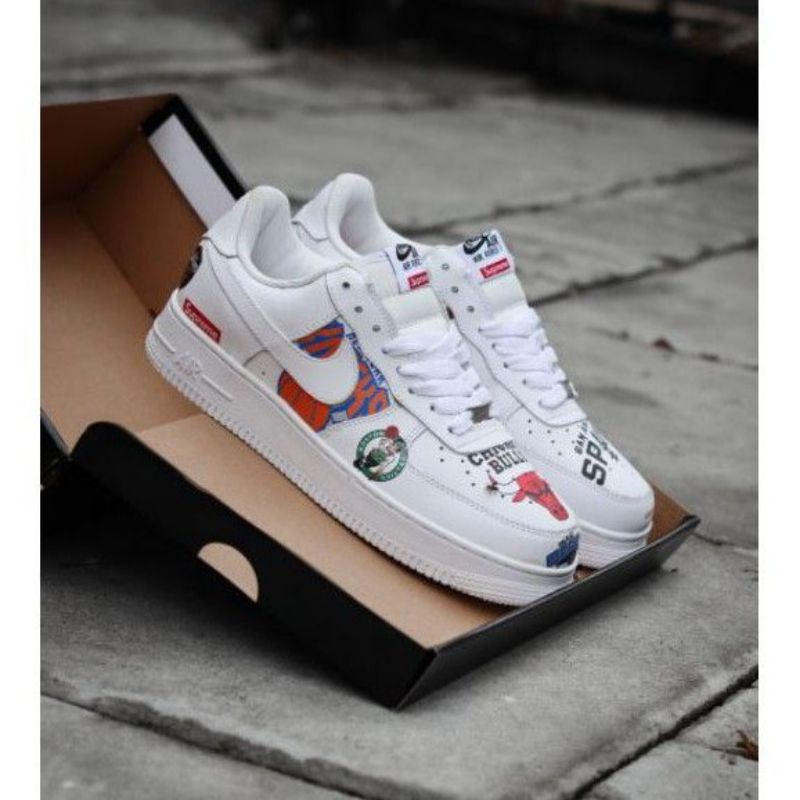 Nike Airforce 1 Supreme Chicago buls white