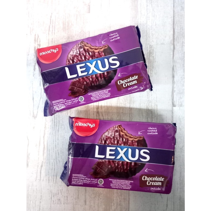 

TBS.ID-BISKUIT MUNCHYS LEXUS CHOCOLATE CREAM