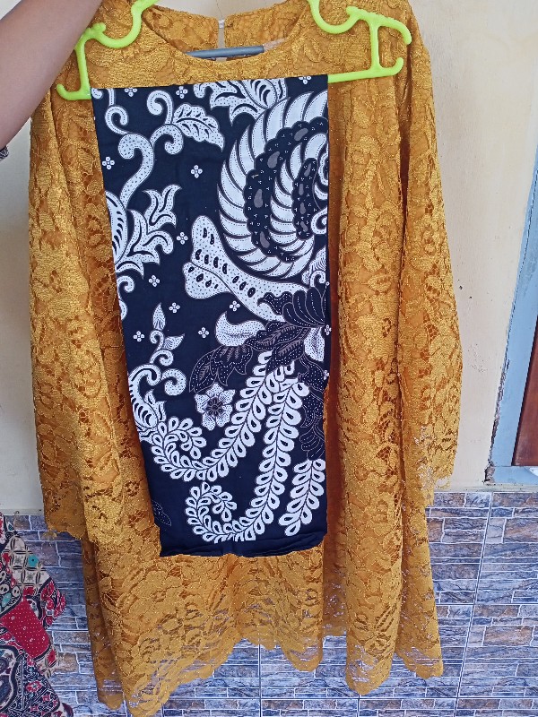 Nayaka Batik_couple Batik Stelan Gurita Brokat Tunik Raisa #3 Safitri Maura Couple