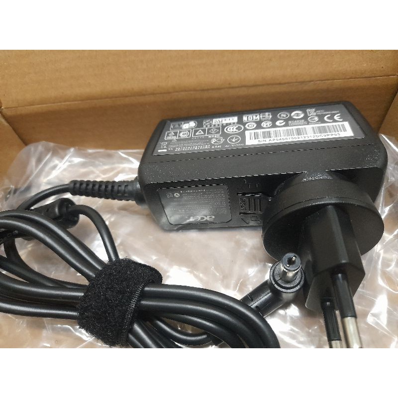 Adaptor Charger Original NetBook Acer Aspire One 756 725 722 751 532 532H 531 531H 522 521 D255 D260