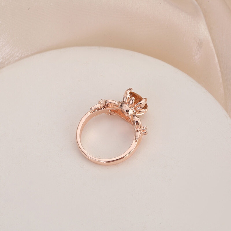 Cincin Lapis Rose Gold Hias Berlian Zircon Imitasi Untuk Wanita