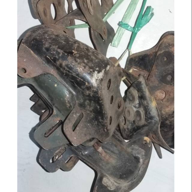 Pangkon dudukan lampu rem cb bagong/k5