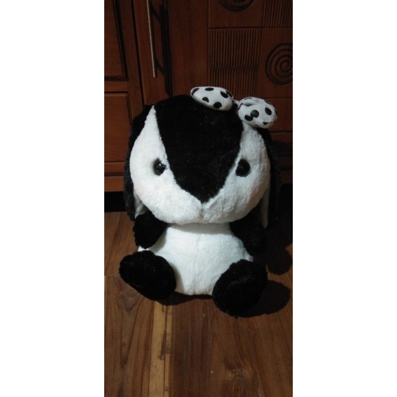 pote usa loppy amuse hitam monochrome