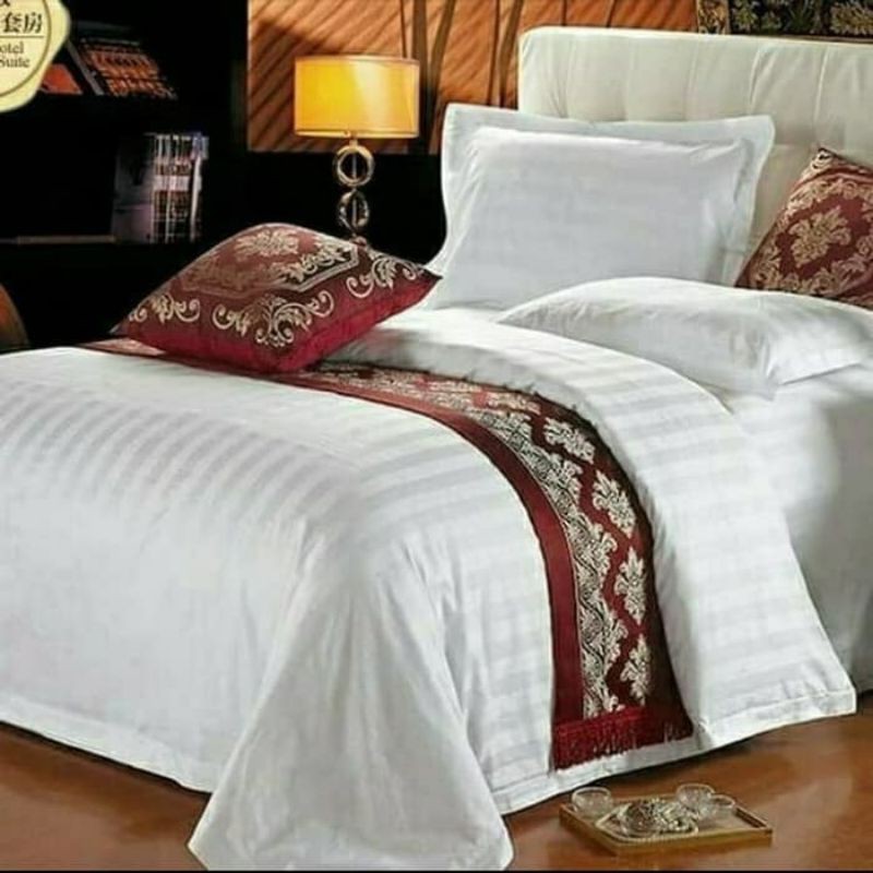 SPREI+BEDCOVER SALUR PUTIH EMBOS HOTEL UKURAN 100X200