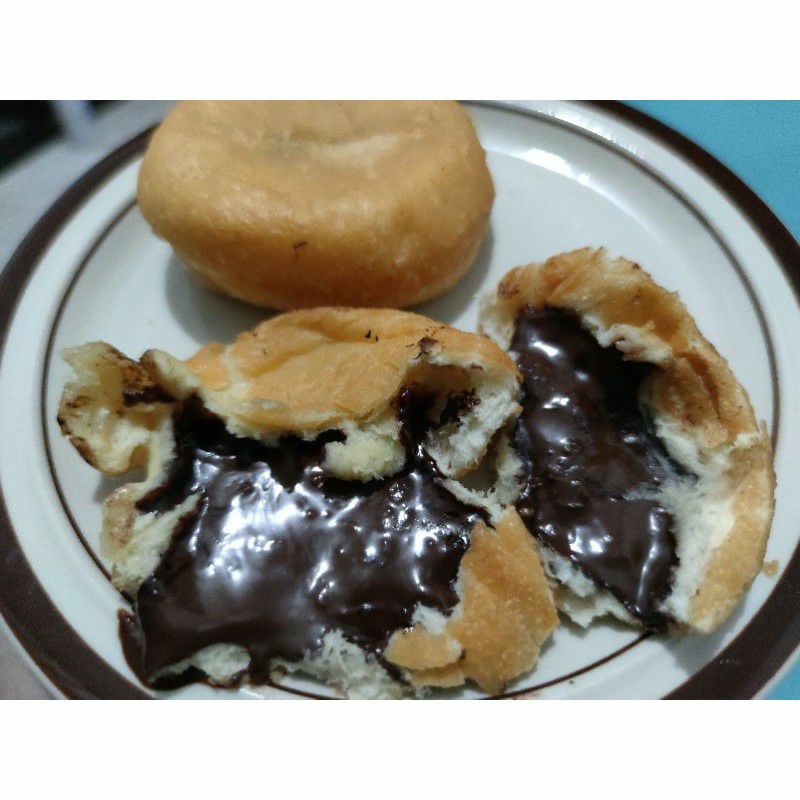 DONAT COKLAT EMPUK