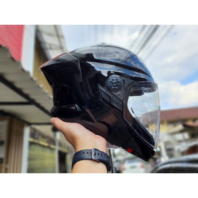 Zeus 613c black glossy + spoiler-1