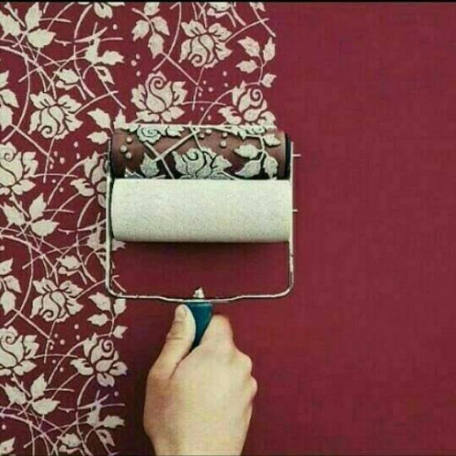 

Roll cat motif