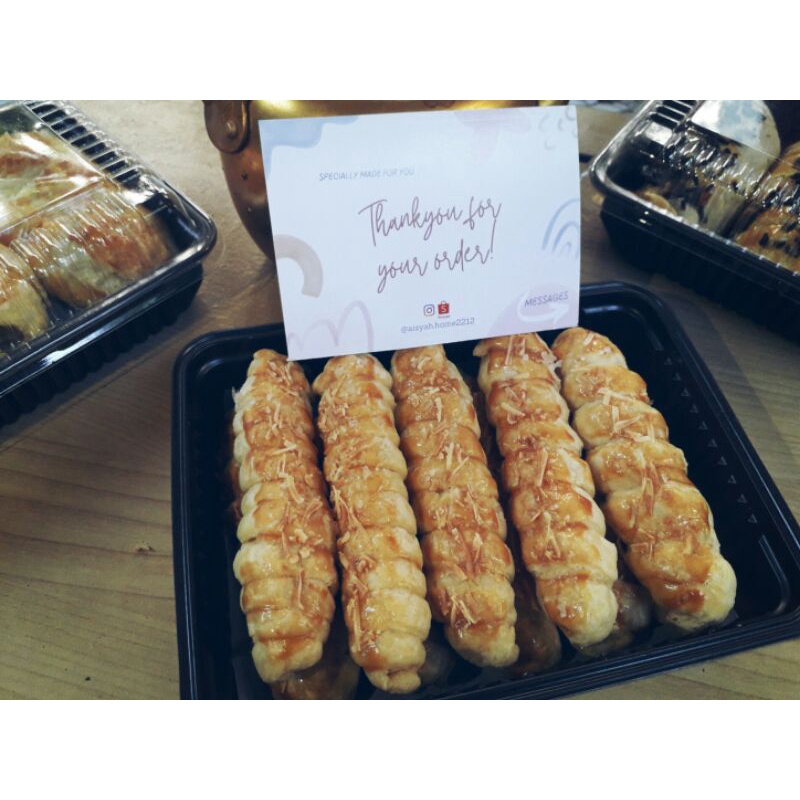 

PO (1-2 hari) - CHEESE ROLL PASTRY