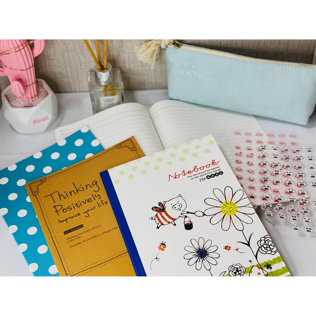 

BUKU TULIS NOTEBOOK A5 GARIS 24 LEMBAR SEASON TAIWAN