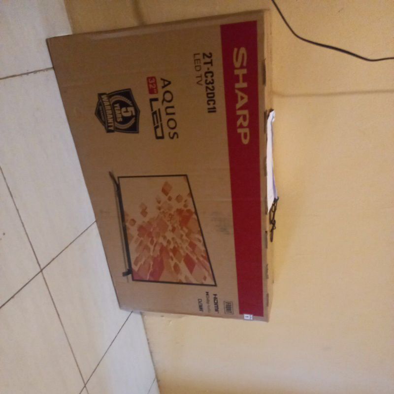 Tv sharp 32" LED