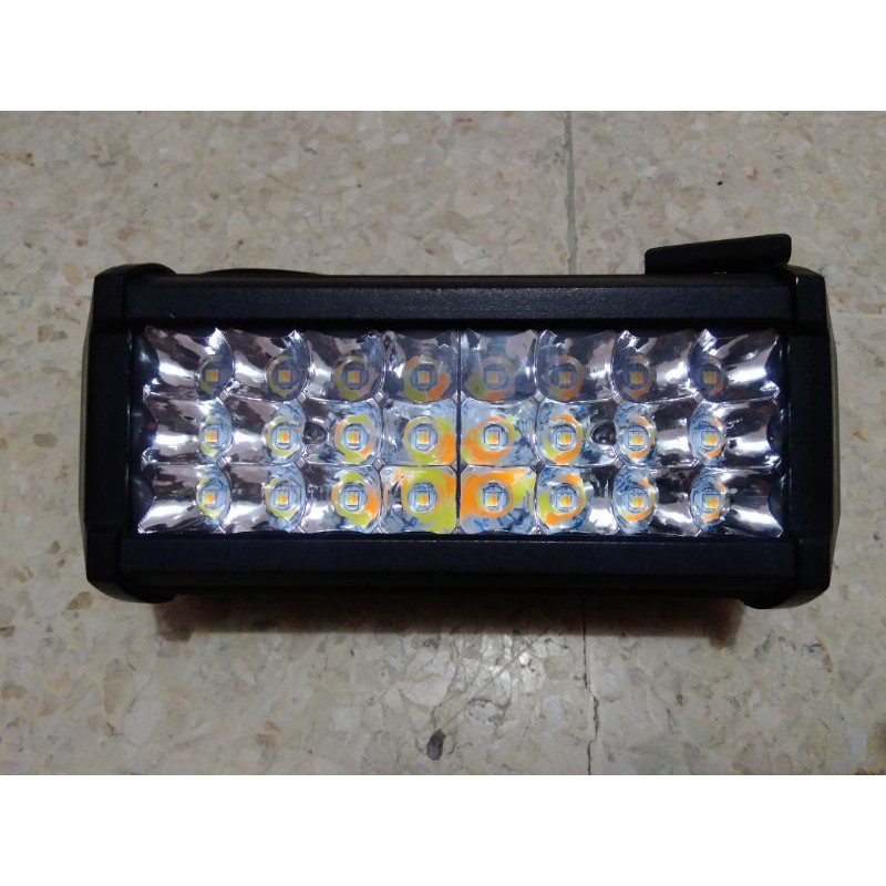 Lampu LED Tembak Fokus 2 Warna Putih Kuning Sorot & Strobo 5 Mode