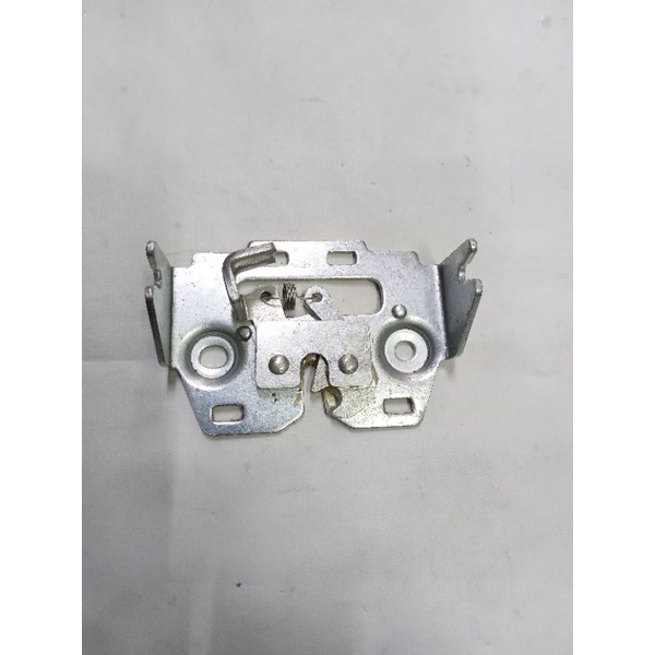lawan kunci jok kupu kupu gaetan jok adv 150 original lp