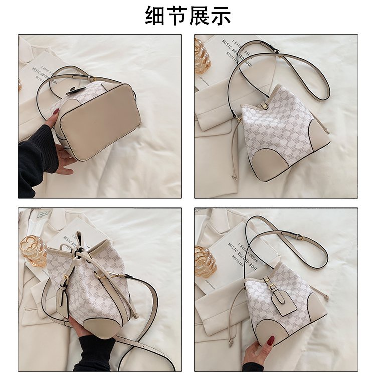 ( 2PC 1KG ) GTBI998877837 New Arrival  !!!  Tas Selempang Wanita Import   Terbaru