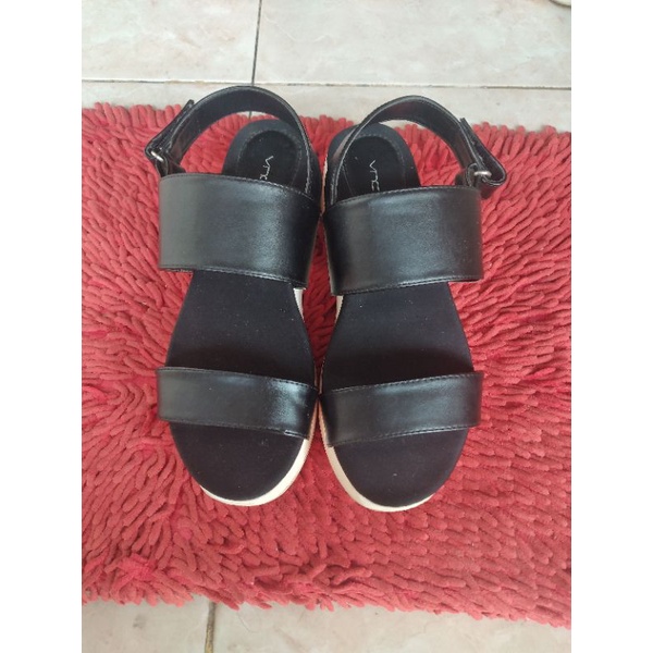 Sepatu wanita preloved VNC