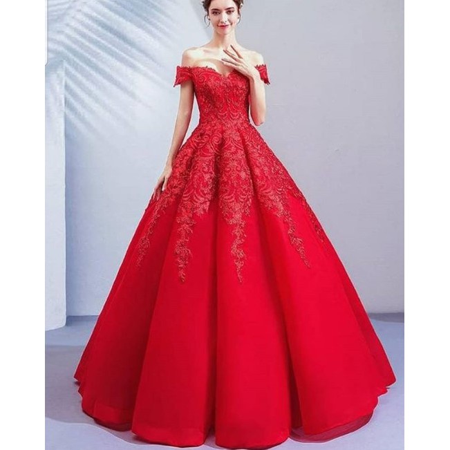 Gaun pengantin Merah   dengan briukat mewah merah lengan sabrina  dengan rok  belimbing mewah