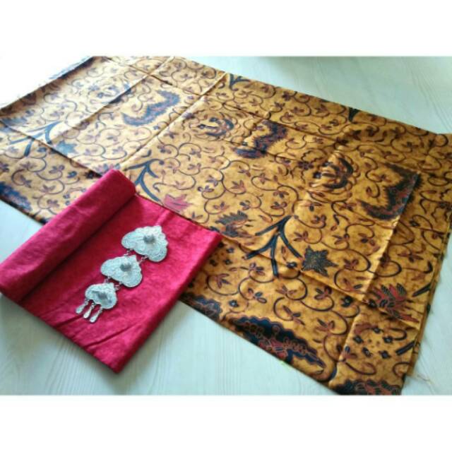 Batik sogan wahyu tumurun