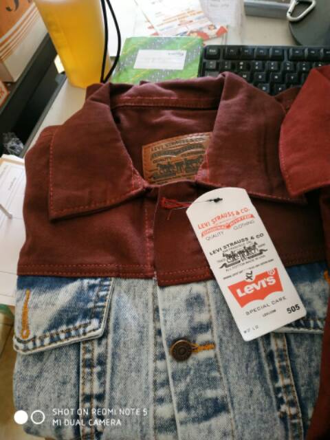 Jaket Jeans Kombinasi Maroon Two Tones