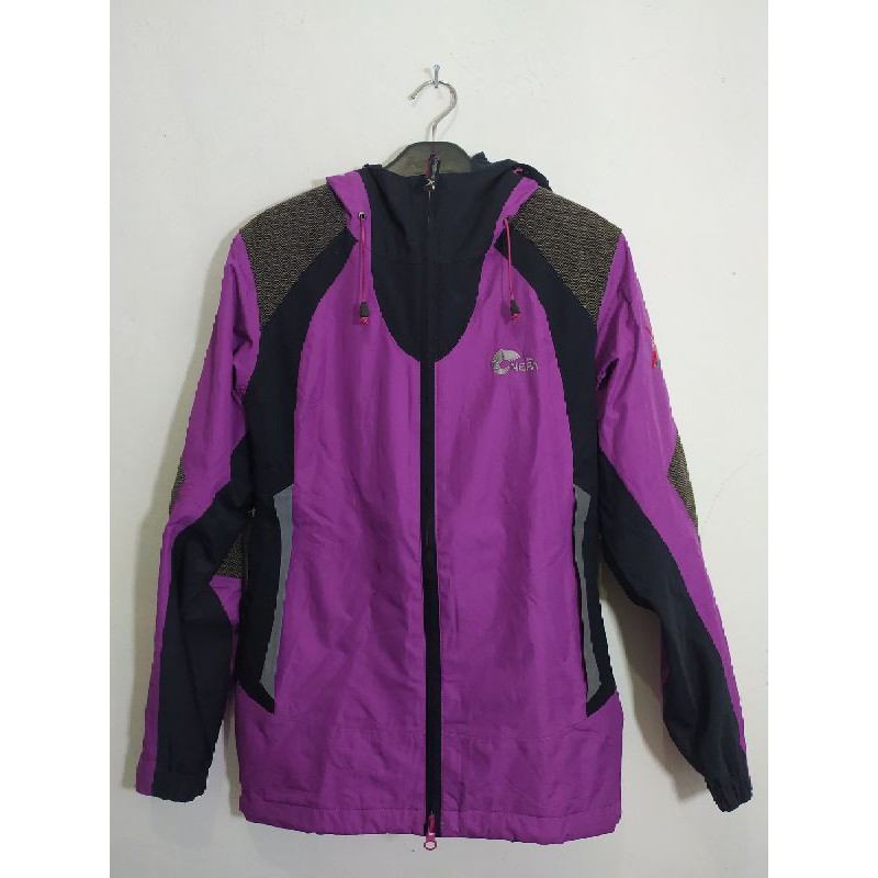 JAKET OUTDOOR NEPA PRELOVED