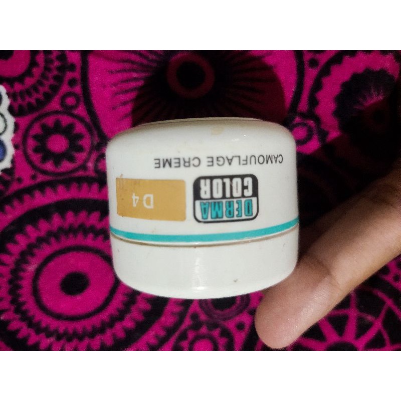 Preloved Kosmetik Derma Color D4