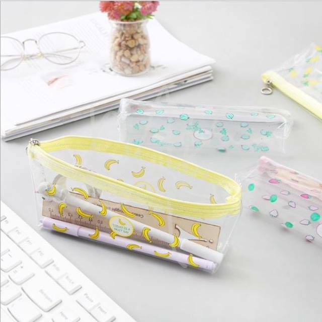 

KOTAK PENSIL TRANSPARAN BERMOTIF BUAH LUCU