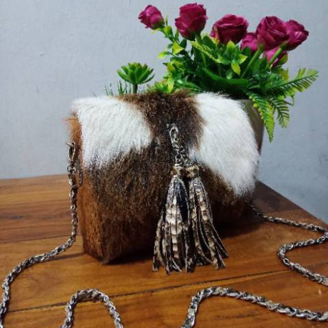 Tas kulit asli bulu kambing model kuncir
