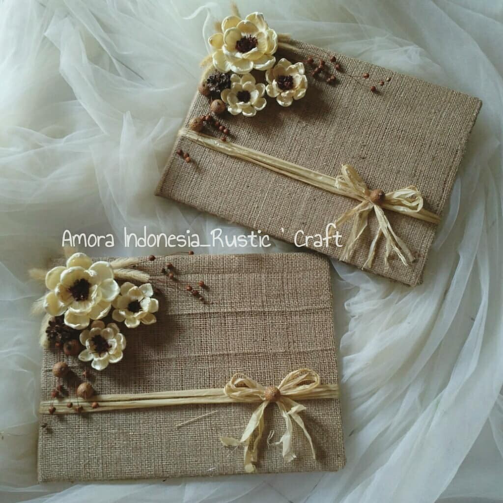 

Guest Book Lotus (klobot jagung)