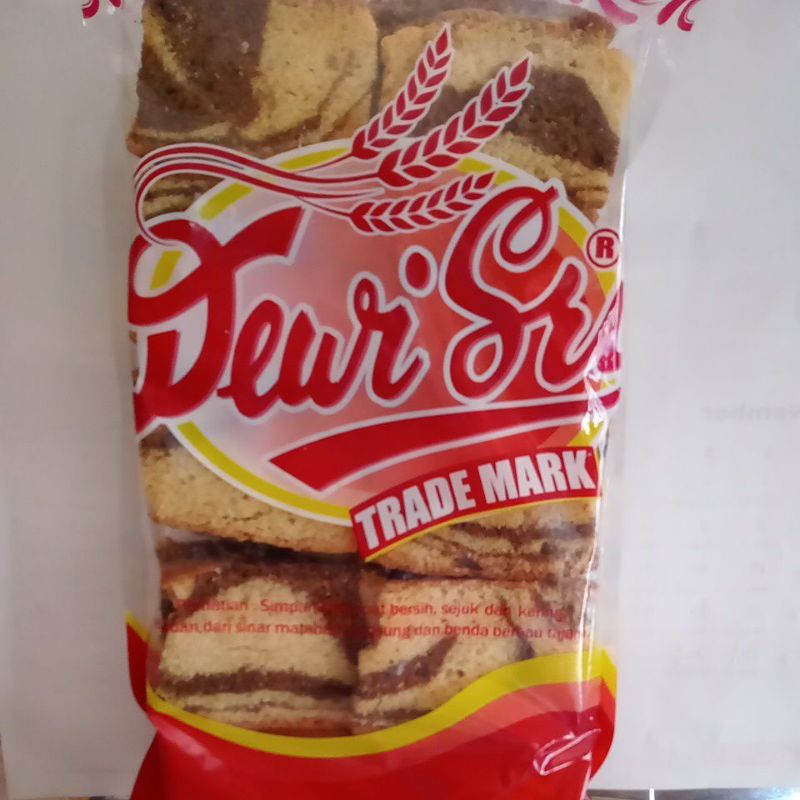 

Camilan Snack Ringan Klemben Kering Doreng Bolu Kering