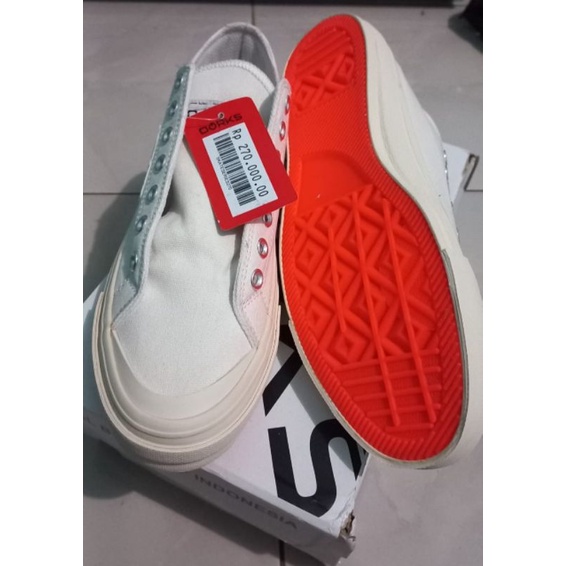 Sepatu Pria Dorks Putih No 42