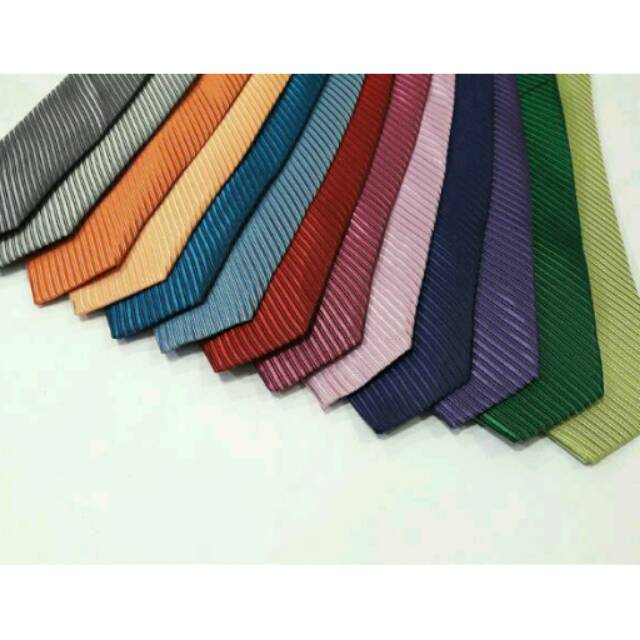 Dasi Pria Panjang Motif Salur/ Lebar 3 inchi - ( 7-8 cm) Banyak Warna