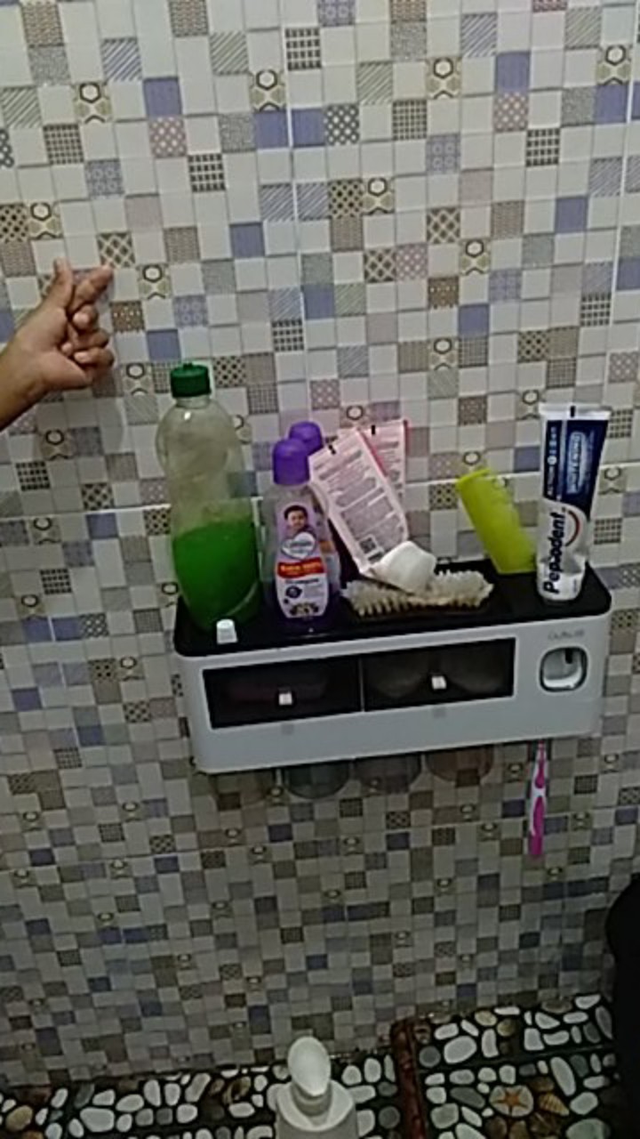 Rak Dispenser Odol / Tempat Sikat Botol Sabun Dilengkapi Dengan Gelas - 4 Cups