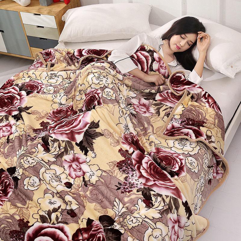 Selimut Bulu Super Tebal Ukuran Jombo 200x230 Motif Keren Terlaris Super Halus Lembut List Impor-Kembang Full 200list
