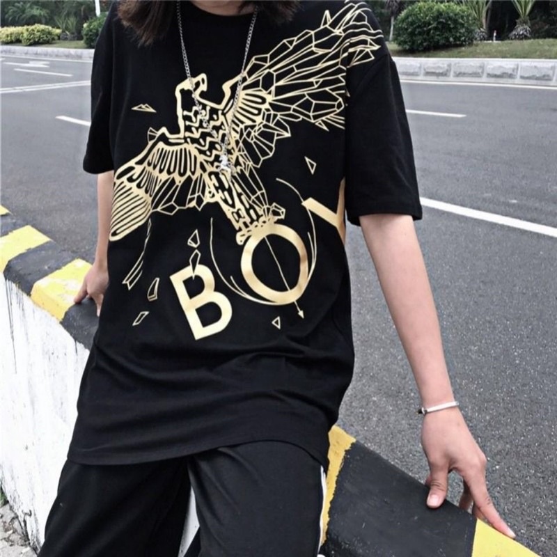 BOY6 KAOS BOY LONDON IMPORT PRIA WANITA ASIA EROPA KOREA AMERIKA GOLD ON BACK