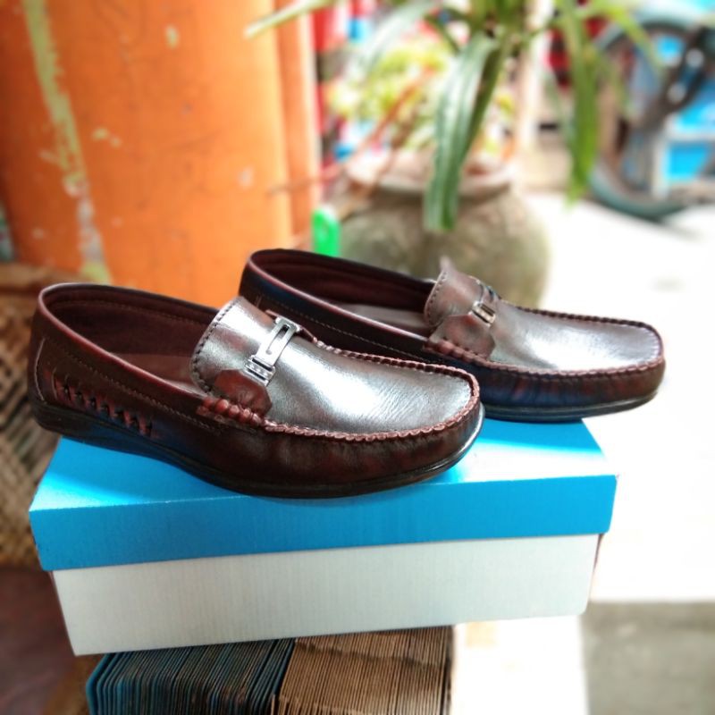 Sepatu Casual Pria Santai lancas kulit asli