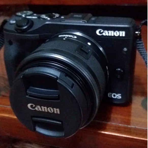 Canon EOS M3 Kit EF-M15-45mm Hitam (Second)