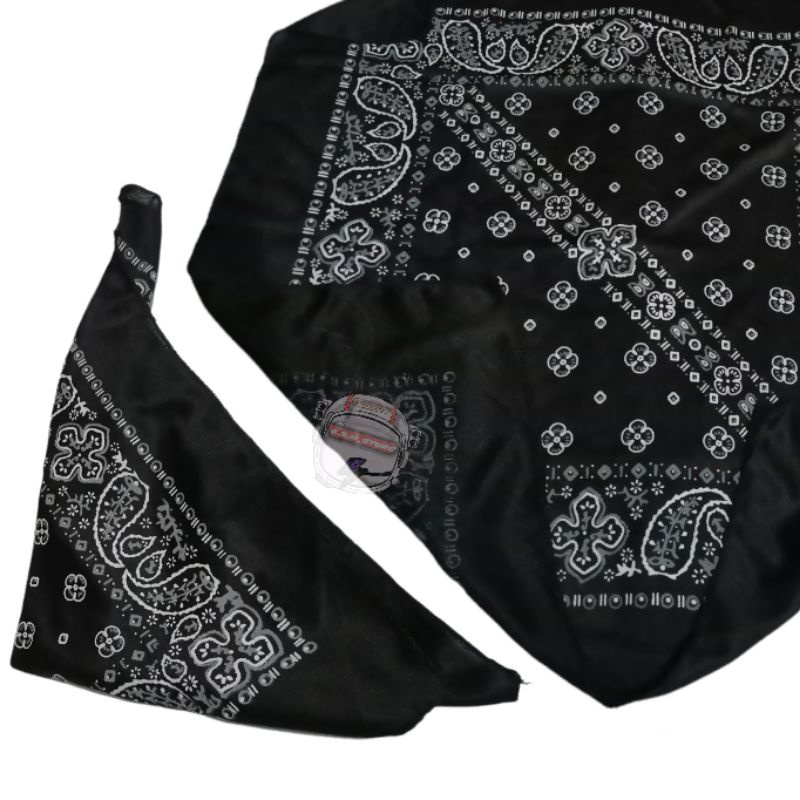 Slayer Motif Hitam Bandana Jambore Multifungsi Material Rayon Satin