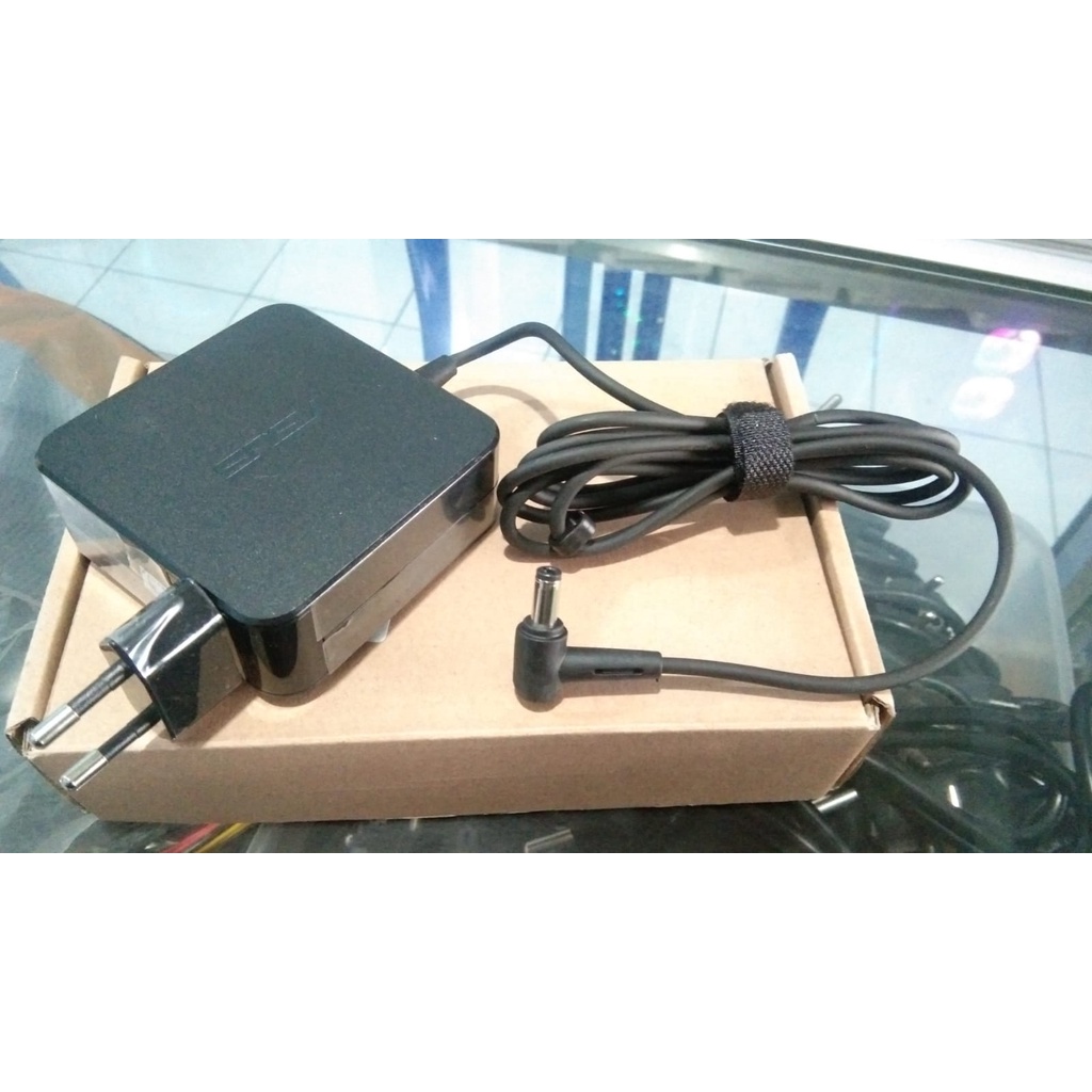 Adaptor Charger ASUS Square 19v 3,42a(5.5x2,5)