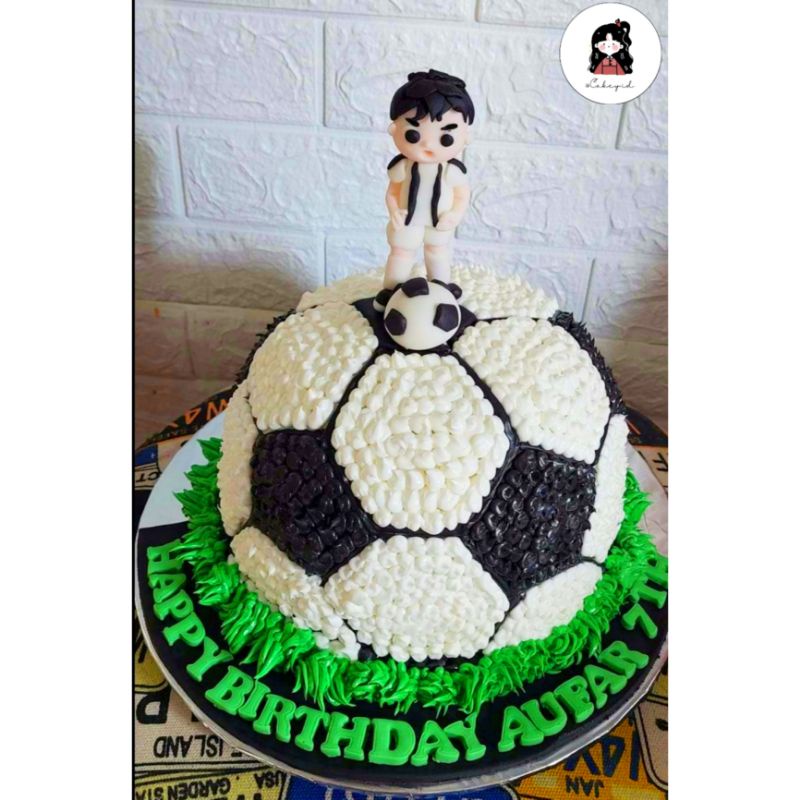 

Kue Ulang Tahun Karakter Bola (butter 18cm)