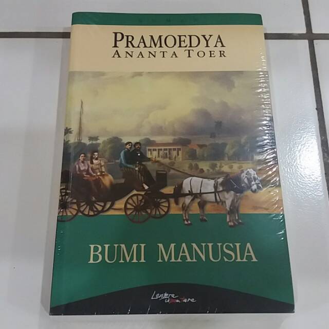 Novel Bumi Manusia (Bumi #1) - Pramoedya Ananta Toer | Shopee Indonesia