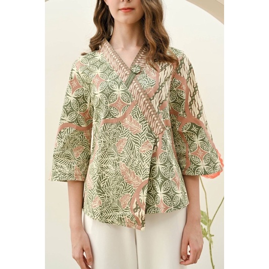 Atasan Batik 262 UBI/ Blouse Batik Wanita Modern