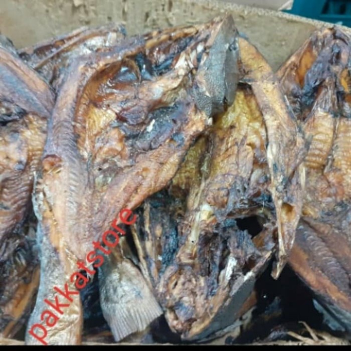 

Ikan Asap - Ikan Salai Baung (Baung Asap) Daging Mentah Kering 1Kg