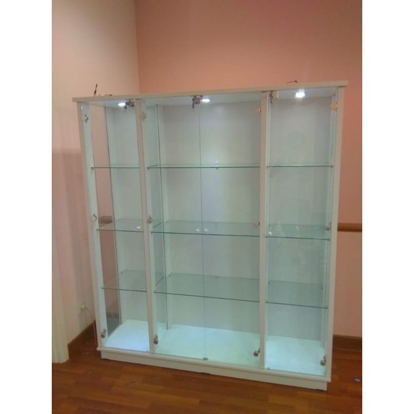 lemari pajangan kaca 4PINTU