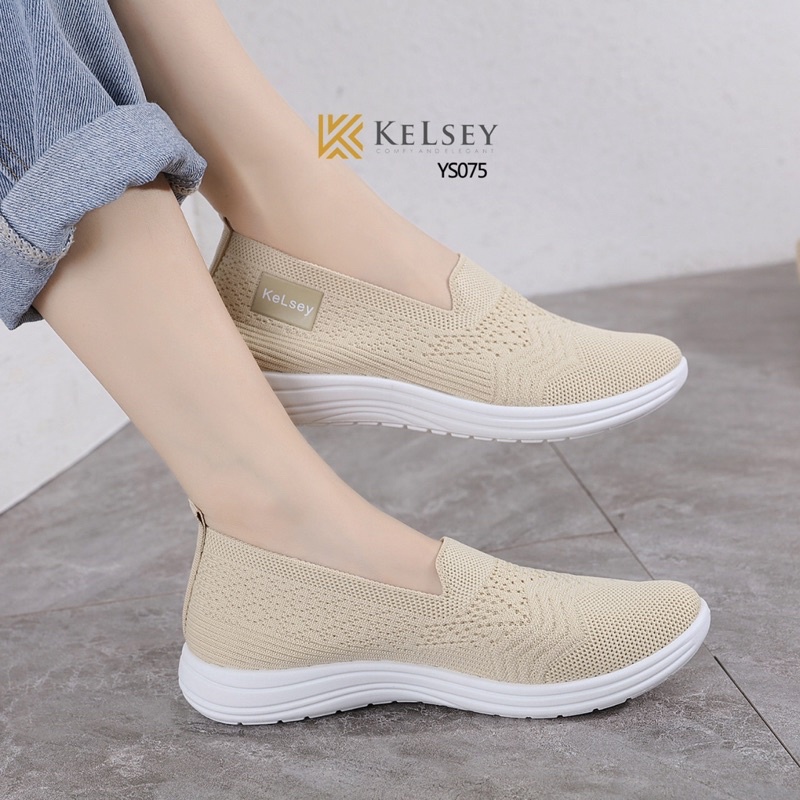 Kelsey Sepatu Slip On Wanita / Sepatu Flyknit Flat Shoes YS075