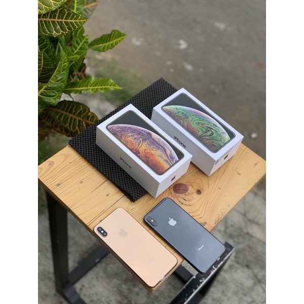 iPhone XS MAX 64 GB